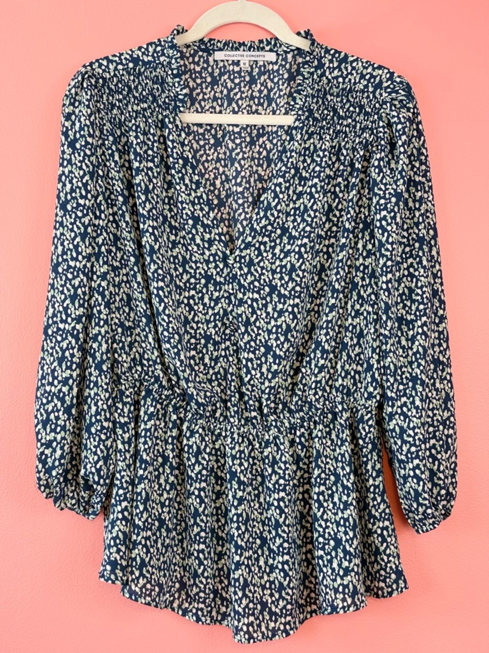 Collective Concepts Navy Blue & Cream Printed V-Neck Peplum Blouse